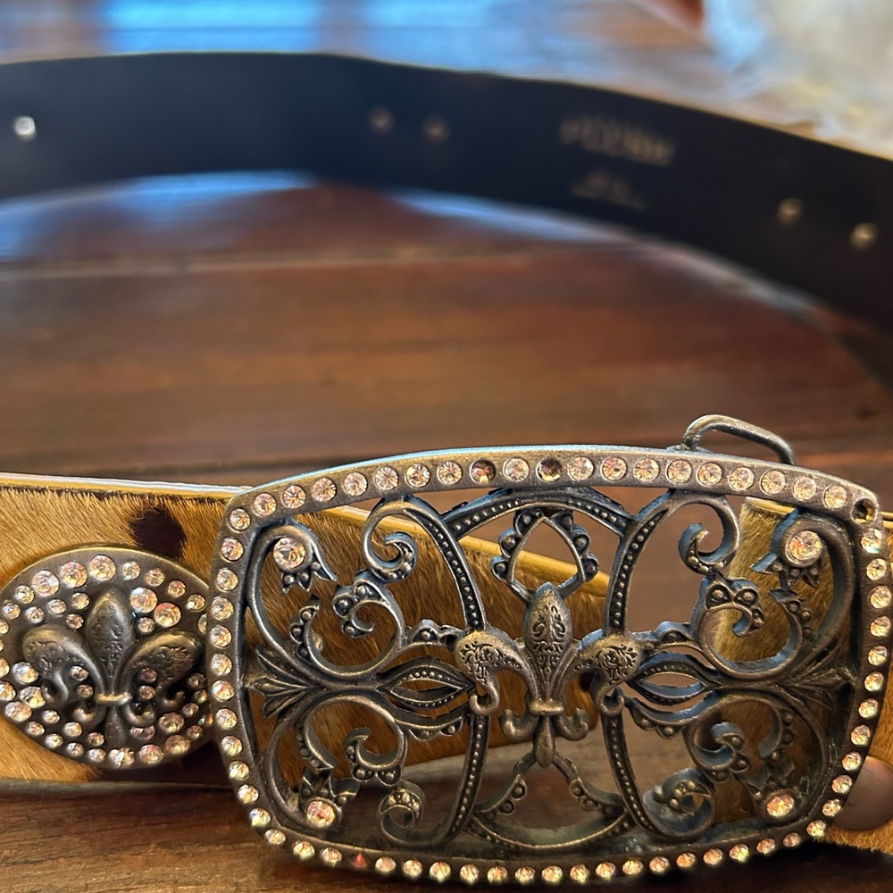 Royal Plush M/L cowhide tan/brown belt & buckle